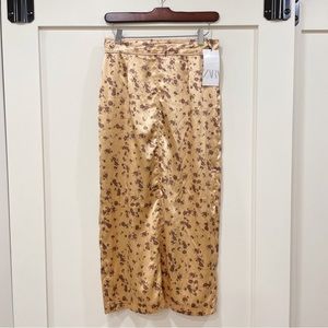 NWT Zara gold satin floral midi skirt, S